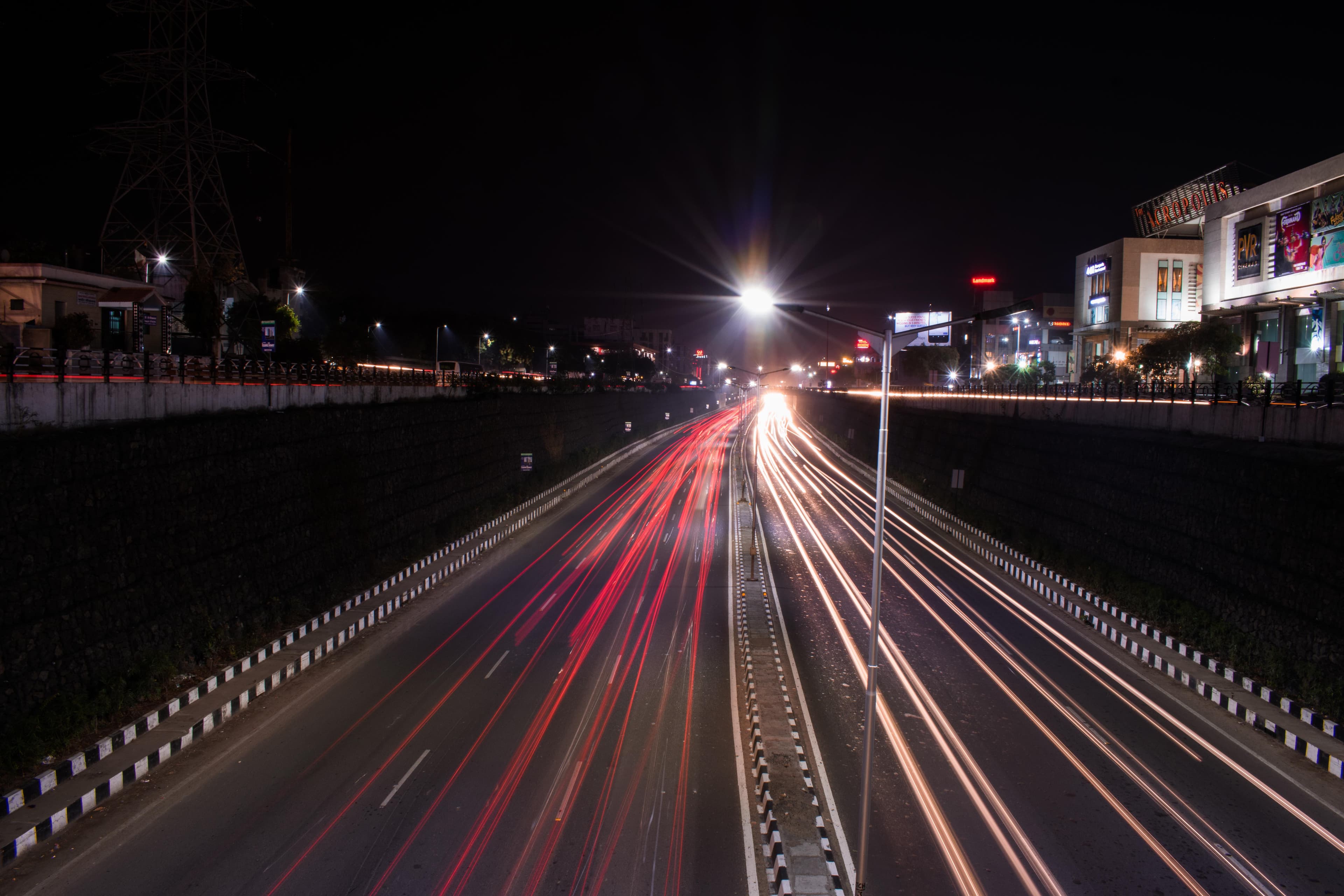 PG near SG Highway, Ahmedabad – Unoloft at Unoloft